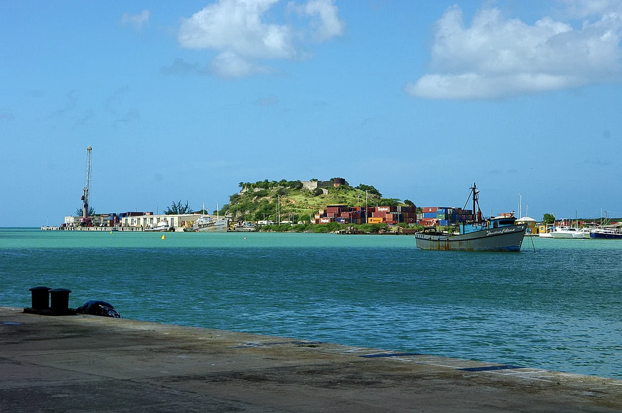 Destination view of Antigua. AG-Stjohns-fort-james