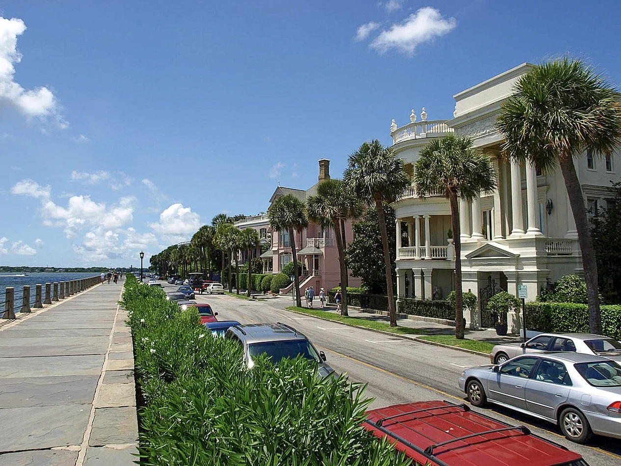 Destination view of Charleston. East Battery Street Charleston Aug2010