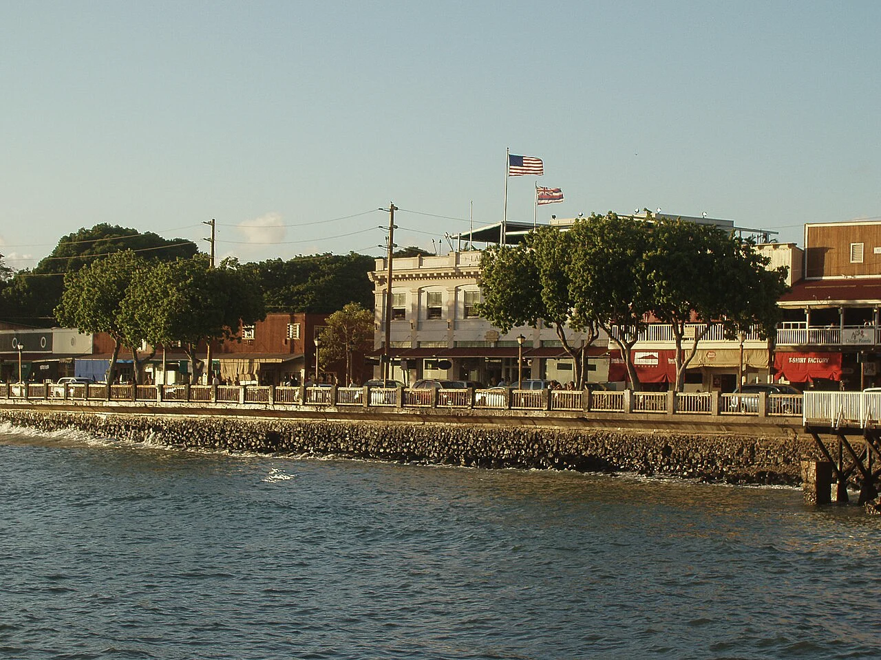 Destination view of Lahaina (Maui). Lāhainā oceanfront