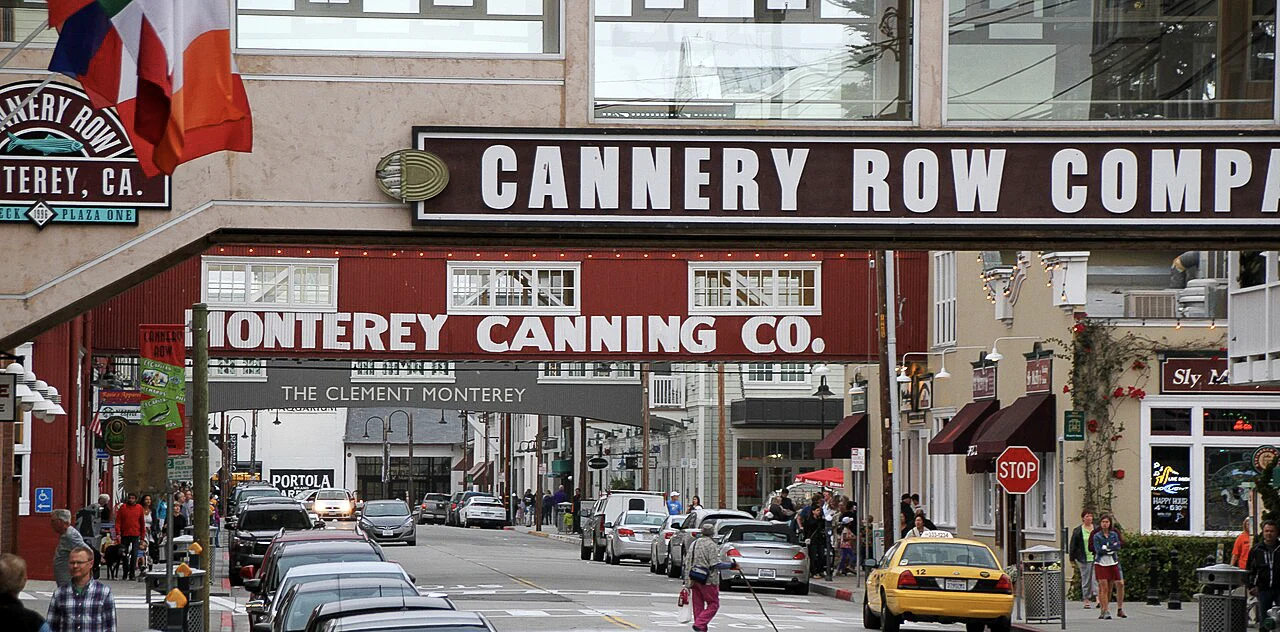 Destination view of Monterey. Cannery Row 2 (15398349067)