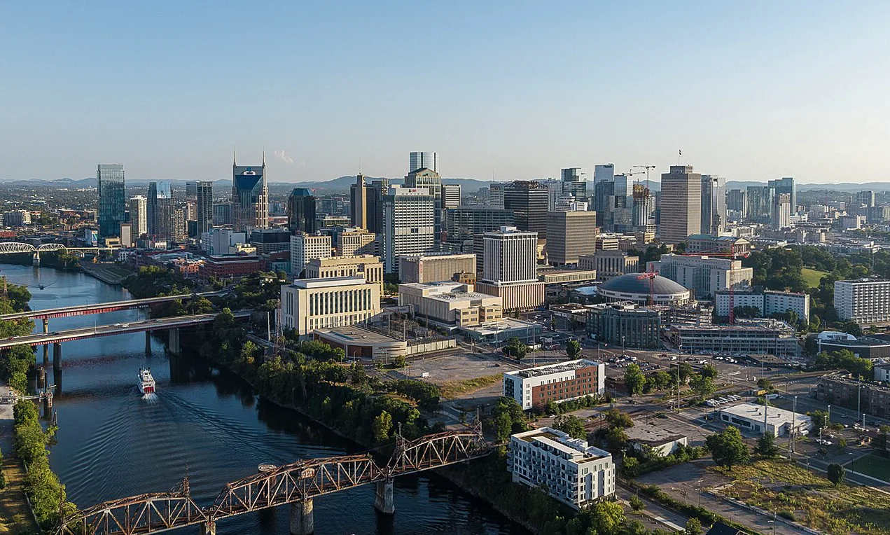 Destination view of Nashville. Nashville, Tennessee (cropped)