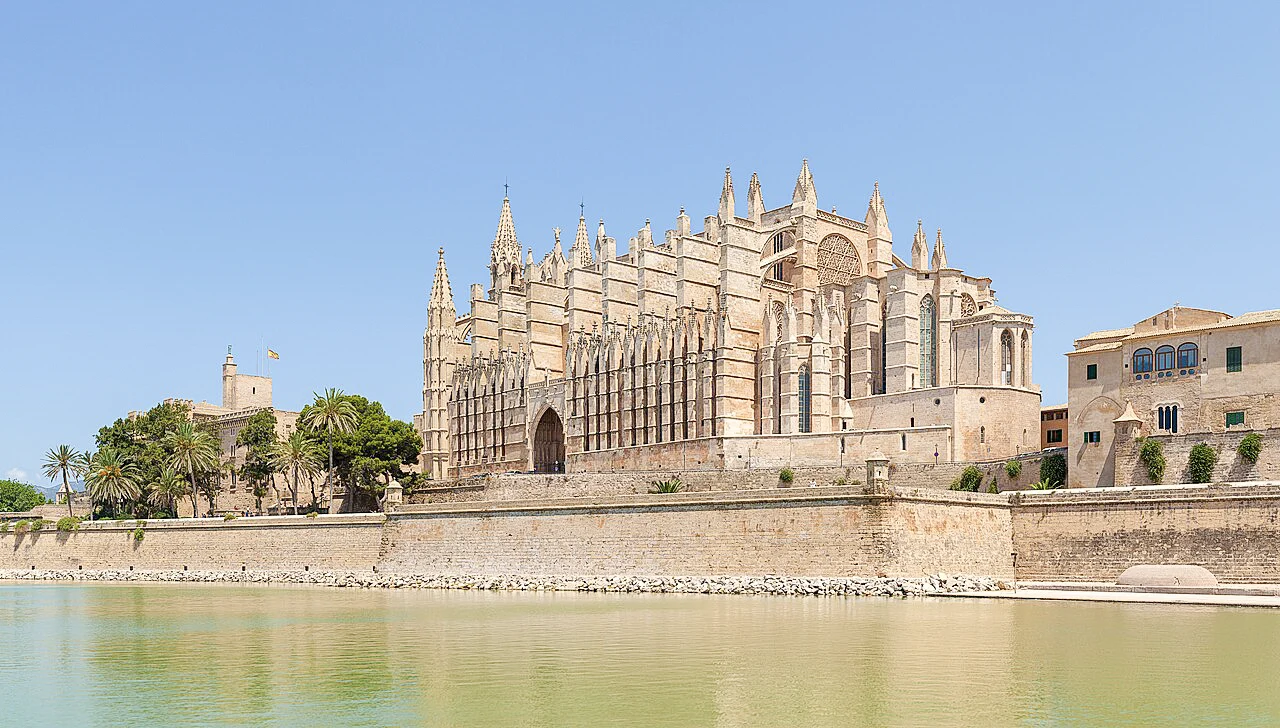 Destination view of Palma de Mallorca. Kathedrale von Palma