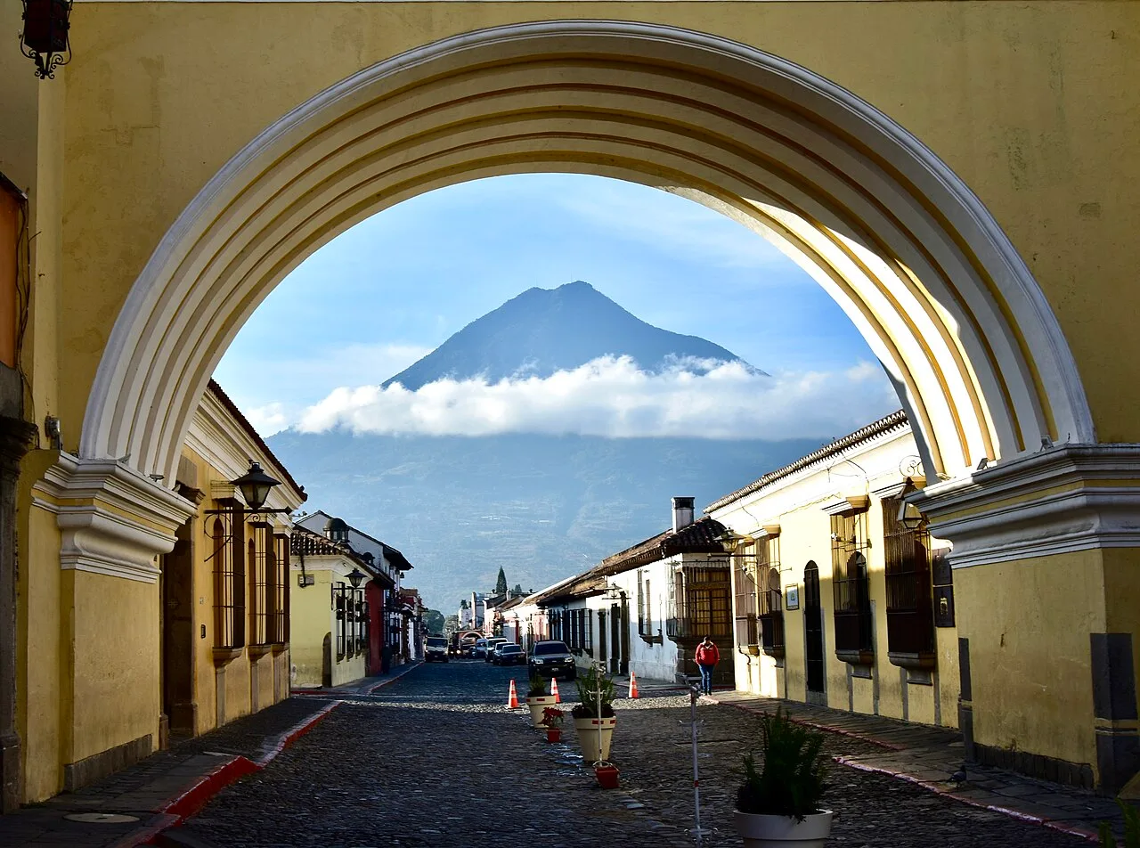 Destination view of Puerto Quetzal. Volcano Street, Antigua Guatemala, 2022-01-27
