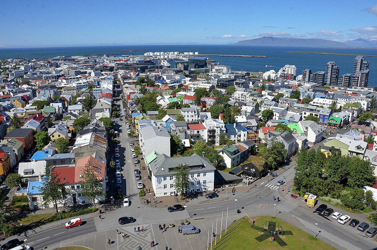 Destination view of Reykjavík. Reykjavík, view from Hallgrímskirkja (2)