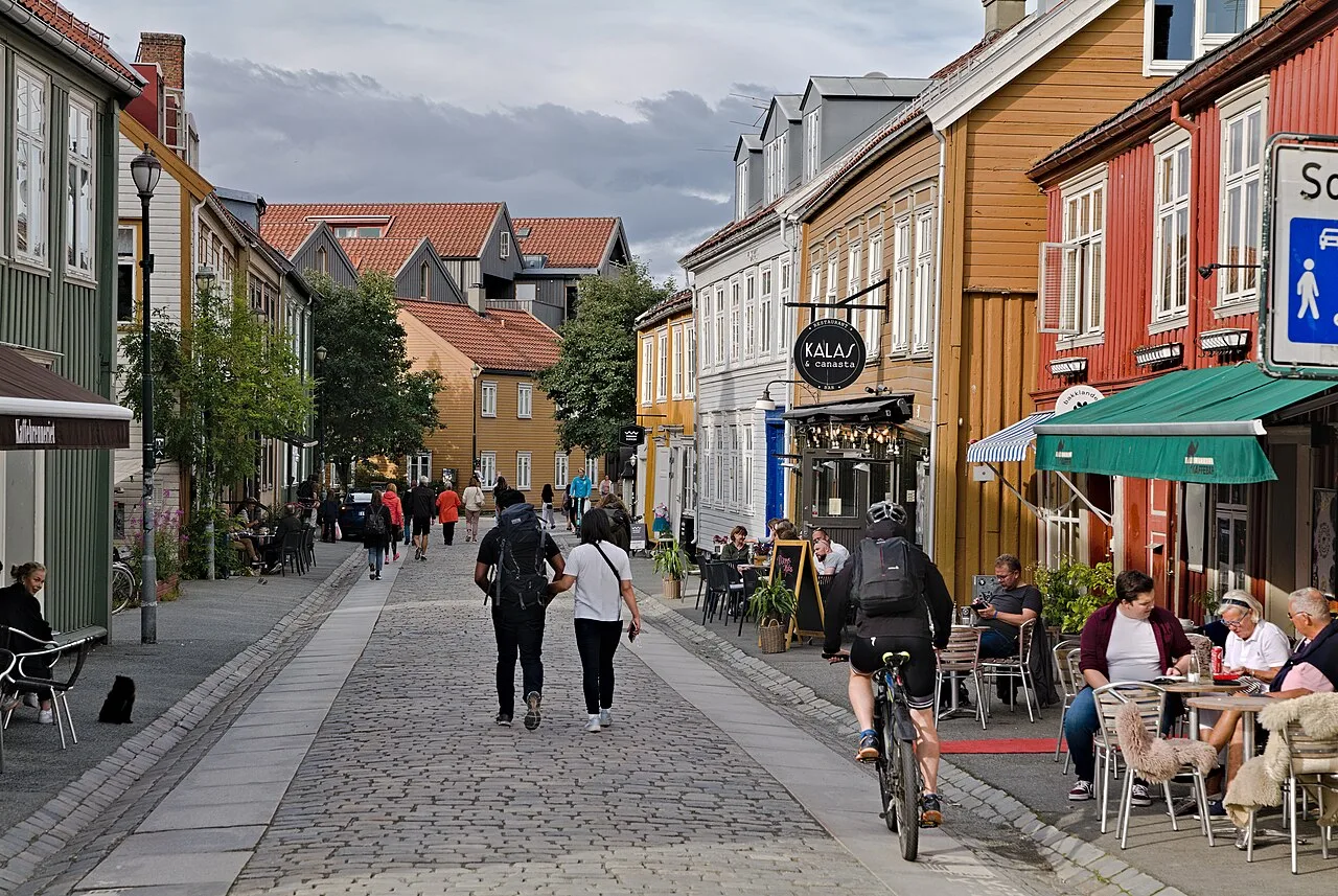 Destination view of Trondheim. Bakklandet Trondheim 2022-08-18 01
