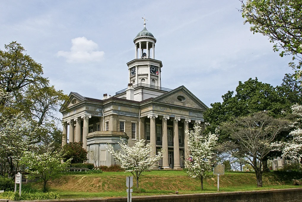 Destination view of Vicksburg. Old Warren County Courthouse